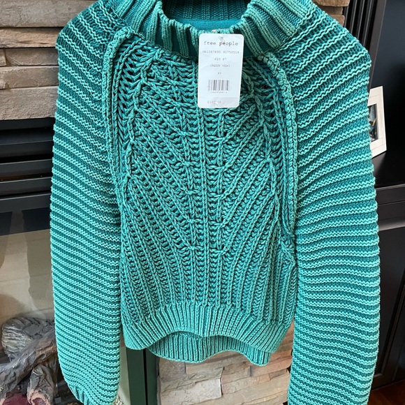 Free People Sweater - Picture 3 of 5